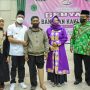 Bupati Bandung, Dadang Supriatna disela kegiatan Gebyar Bantuan dan Pemasangan Kaki/Tangan Palsu dari Alisa Khadijah Ikatan Cendekiawan Muslim Indonesia (ICMI) Jawa Barat di Gedung Moh Toha, Soreang, Jumat (21/1).