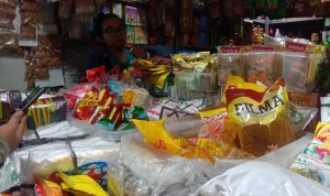 Imbas Penurunan Harga, Pedagang Minyak Goreng di Pasar Minta Kompensasi dari Pemerintah