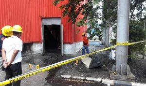Lokasi kebakaran di PLTU Teluk Sirih sudah dipasang garis polisi guna mempermudah proses penyelidikan. foto: ist