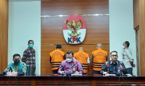 KPK menggelar konferensi pers penetapan Wali Kota Bekasi Rahmat Effendi sebagai tersangka bersama delapan pihak lainnya, Kamis (6/1). Foto: Fathan/JPNN.com