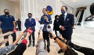 Nasdem Pertimbangkan Usung Ridwan Kamil Nasdem mempertimbangkan mengusung Ridwan Kamil menjadi capres 2024.