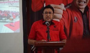 Ketua DPD PDI Perjuangan Provinsi Jabar Ono Surono masuk dalam lima besar pilihan calon gubernur Jawa Barat dalam temuan survei Saiful Mujani Research and Consulting (SMRC).