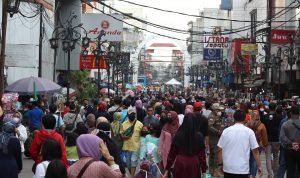 Mobilitas masyarakat tinggi di masa Pandemi Covid-19. Foto. Sandi Nugraha