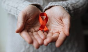 Seorang Nenek 64 Tahun Menjadi Wanita Pertama di Dunia yang Sembuh dari HIV Ilustrasi, wanita pertama yang sembuh dari HIV Aids setelah menerima pengobatan dari transplantasi darah tali pusat.
