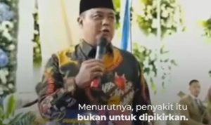 Tangkapan layar video viral pidato Bupati Karanganyar yang mengajak warga tidak menganggap Covid-19 ada.