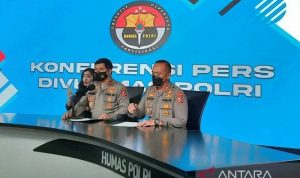 Kepala Biro Penerangan Masyarakat (Karo Penmas) Divisi Humas Polri Brigjen Pol Ahmad Ramadhan saat konferensi pers di Mabes Polri, yang dipantau melalui YouTube, Rabu.(2/2). ANTARA/Laily Rahmawaty/am.