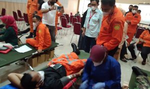 Sambut Hari Jadi Basarnas ke 50 Tahun, Kantor SAR Bandung Selenggarakan Bakti Sosial Kantor SAR Bandung menyelenggarakan bakti sosial donor darah dalam rangka hari jadi Basarnas ke 50 tahun, di di Kantor SAR Bandung, Rabu (2/2).