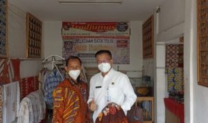 Sentra Batik Tradjumas yang berlokasi di Bumi Sawangan Indah (BSI) Kecamatan Sawangan (Doc. Diskominfo).