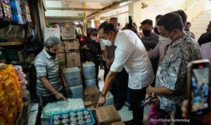 Mendag menyampaikan bahwa pasokan minyak goreng ke pasar rakyat terus berjalan dan HET minyak goreng akan berlaku efektif di pasar rakyat dalam tiga hingga empat hari ke depan.