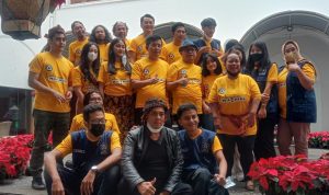 Seluruh Crew dan pemain Film Kabayan Milenial Series. Selasa (8/2). Foto. Sandi Nugraha