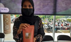 Dewi Ayu penggagas kuliner Korea dari Kabupaten BAndung, dengan nama produk Eomma Bouk. Foto Yully/Jabarekspres.com