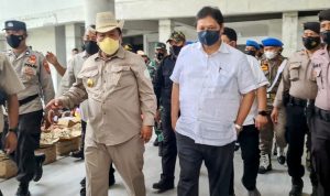 Airlangga Hartarto ketika meninjau langsung sekaligus meresmikan Pasar Pulung Kencana di Kabupaten Tulang Bawang Barat Lampung