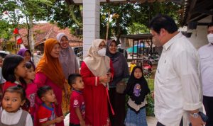 Airlangga Hartarto mengatakan Angka Kemiskinan Berangsur Turun Capai 9,71 Persen Pada 2021 hal ini karena program perlindungan sosial