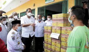 Sengsarakan Rakyat, Mendag Lutfi Ancam Sanksi Tegas ke Penimbun Minyak Goreng Mendag Lutfi stabilisasi minyak goreng