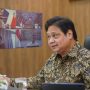 Menteri Koordinator Bidang Perekonomian Airlangga Hartarto ketika menghadiri acara virtual