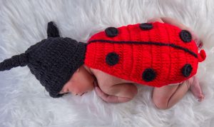 Bayi yang lahir dengan tanggal cantik di Rumah Sakit Al-Islam (2/2/2022). (Istimewa)