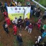 Ikatan Alumni SMAN 5 (IA Lima) membangun jembatan gantung perintis di Desa Nanggerang.