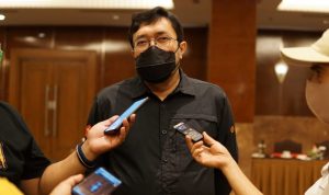 PDIP Jabar Tanggapi Santai Spanduk Arteria, Ono Surono: Ya Kita Biasa Saja PDIP Jabar Tanggapi Santai Spanduk Arteria, Ono Surono: Ya kita biasa saja