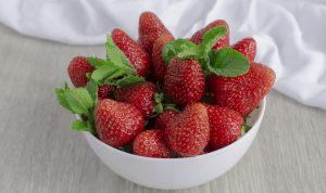 Ilustrasi stroberi. (Pixabay)