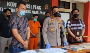 Gadis Belia Diperkosa 11 orang, Pelaku Masih ABG Kapolres AKBP Edwin Affandi, didampingi Kasat Reskrim AKP Febri H Samosir.