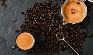 Mana yang Lebih Pahit Kopi Robusta atau Arabika? ilustrasi kopi (sumber: freepik)