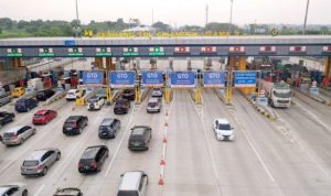 Antrian kendaraan meninggalkan Jabodetabek menyambut libur Isra Mikraj 2022. (Istimewa)