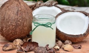 Begini Cara Menghilangkan Keriput Menggunakan Minyak Kelapa