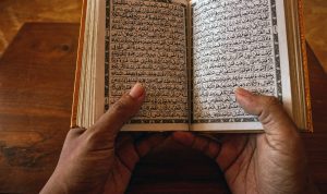 Ilustrasi membaca Surah Al-Kahfi di Hari Jumat (pixabay)