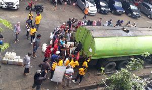 Harga minyak goreng makin tak terkendali, salah satunya di Kendari, Sulawesi Tenggara (Sultra). Ilustrasi foto: Wenti Ayu/JPNN.com