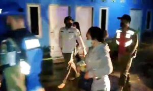 Razia Satpol PP yang dilakukan di Cirebon, berhasil menciduk 8 pasangan bukan suami istri dan 4 orang PSK.