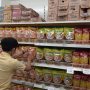 Stok minyak goreng kembali melimpah setelah Pemerintah Pusat menarik subsidinya. Foto. Sandi Nugraha