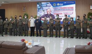 Pelaksanaan Program Pembinaan Agama dan Karakter (PPAK) di Aula Gedung Jenderal TNI Mulyono FISIP Universitas Jenderal Achmad Yani secara hybrid (online dan offline). ist