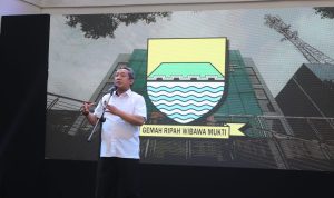 Plt Wali Kota Bandung Yana Mulyana saat memberikan sambutan dalam acara Peresmian Gedung Gelanggang Generasi Muda (GGM) Kota Bandung, Rabu (23/3). (Arvi Resvanty)