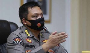 Kombes Pol. Wahyu Tri Cahyono, S.I.K. yang memberikan keterangan tentang penetapan tersangka terhadap pelaku penembakan AKBP Beni Mutahir. Foto: gorontalopost.id