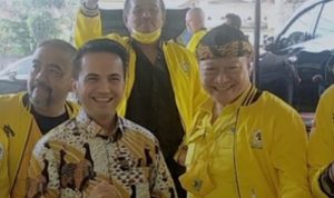 Sahrul Gunawan dinilai tidak menghormati partai pengusungnya paska hengkangnya ke partai Golkar belum lama ini.