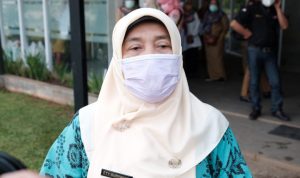 Kepala DLHK Kota Depok, Ety Suryahati, berharap relawan pelestari lingkungan bisa direkrut jadi tim DLHK. ist.