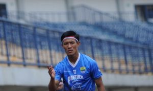 Henhen Siap Tempur Habis-Habisan di Tiga Laga Tersisa Henhen Siap Tempur Habis-Habisan di Tiga Laga Tersisa