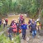 Proses evakuasi korban tenggelam di aliran Sungai Ciliwung. Foto: Dok BPBD Kota Bogor