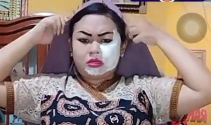 Viral di Medsos, Berikut Alasan Kenapa Harus Nonton Live Tante Lala tante lala