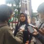 Sheila, koordinator aksi 'Kapitalisme Adalah Pandemi, Persatuan Perempuan Tertindas Adalah Solusi' saat diwawancarai wartawan, Selasa (8/3).