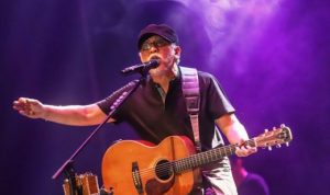 5 Lagu Iwan Fals tentang Keadaan Miris Indonesia