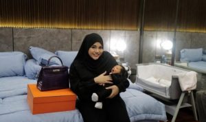 Aurel Hermansyah diberi tas mewah seharga 1 M oleh Atta Halilintar. (Foto: Instagram @aurelie.hermansyah)