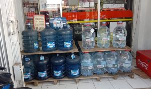 Kemasan Galon AMDK berbahan PC dan PET