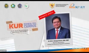 Airlangga Hartarto Ajak Wirausaha Kalangan Mahasiswa Manfaatkan KUR Menko Airlangga Hartarto menyebutkan, dalam program KUR, pemerintah memberikan subsidi suku bunga sebesar 3 persen sampai akhir Desember 2022 nanti.