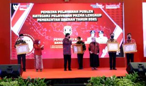 Sumedang Raih Predikat A, Sabet Tiga Penghargaan Kemanpan RB Pemkab Sumedang Raih Penghargaan Kemenpan RB