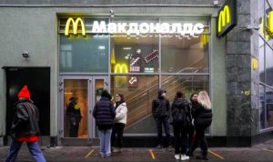 tutup gerai di rusia