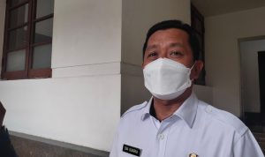 Sekda Minta DLH untuk Segera Perbaiki Sistem Pembayaran Retribusi Sampah Sekda Minta DLH untuk Segera Perbaiki Sistem Pembayaran Retribusi Sampah