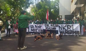 Unjuk Rasa Aliansi Mahasiswa Unpas Menggugat, Desak 3 Tuntutan