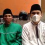Ketua MUI Desa Sindang Galih, Kecamatan Cimanggung, Sumedang, Yusup Nurdin (kiri) bersama Kepala Desa Sindang Galih, Eddy Setiawan (kanan). (Jabar Ekspres)