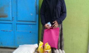 Diduga KPM di Nagreg Tak Bebas Belanjakan Uang BPNT Sejumlah Rp600 Ribu Salah seorang KPM penerima BPNT di Desa Kendan, Kecamatan Nagreg, Kabupaten Bandung. (Istimewa)